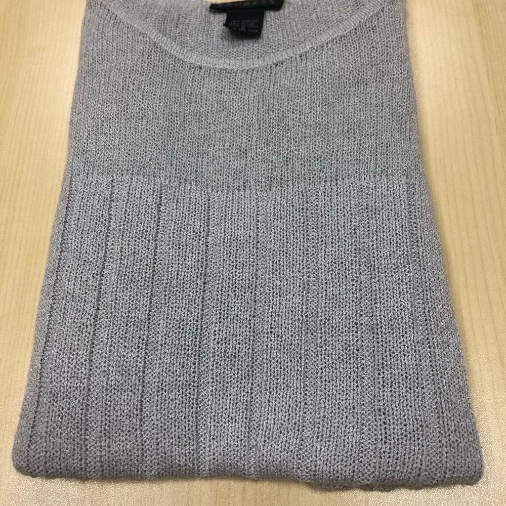 Express Light Silver Top Size Small - Picture 4 of 6
